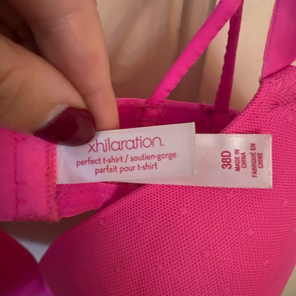 38 D - hot pink bra - Picture 2 of 4